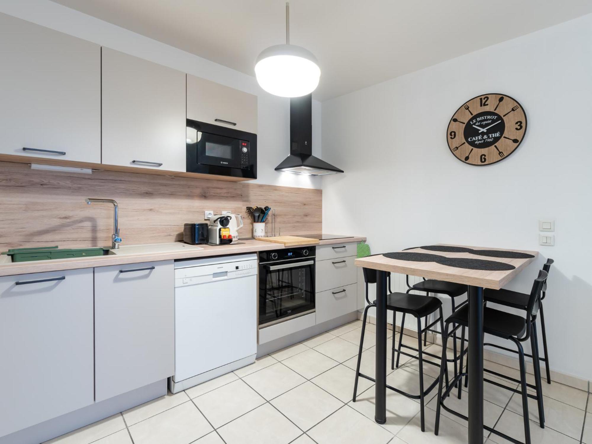 Cosy Corner Avec Garage Et Balcon Proche Part-dieu Apartment *