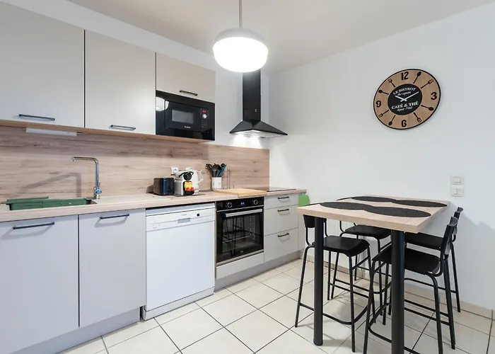 Cosy Corner Avec Garage Et Balcon Proche Part-Dieu