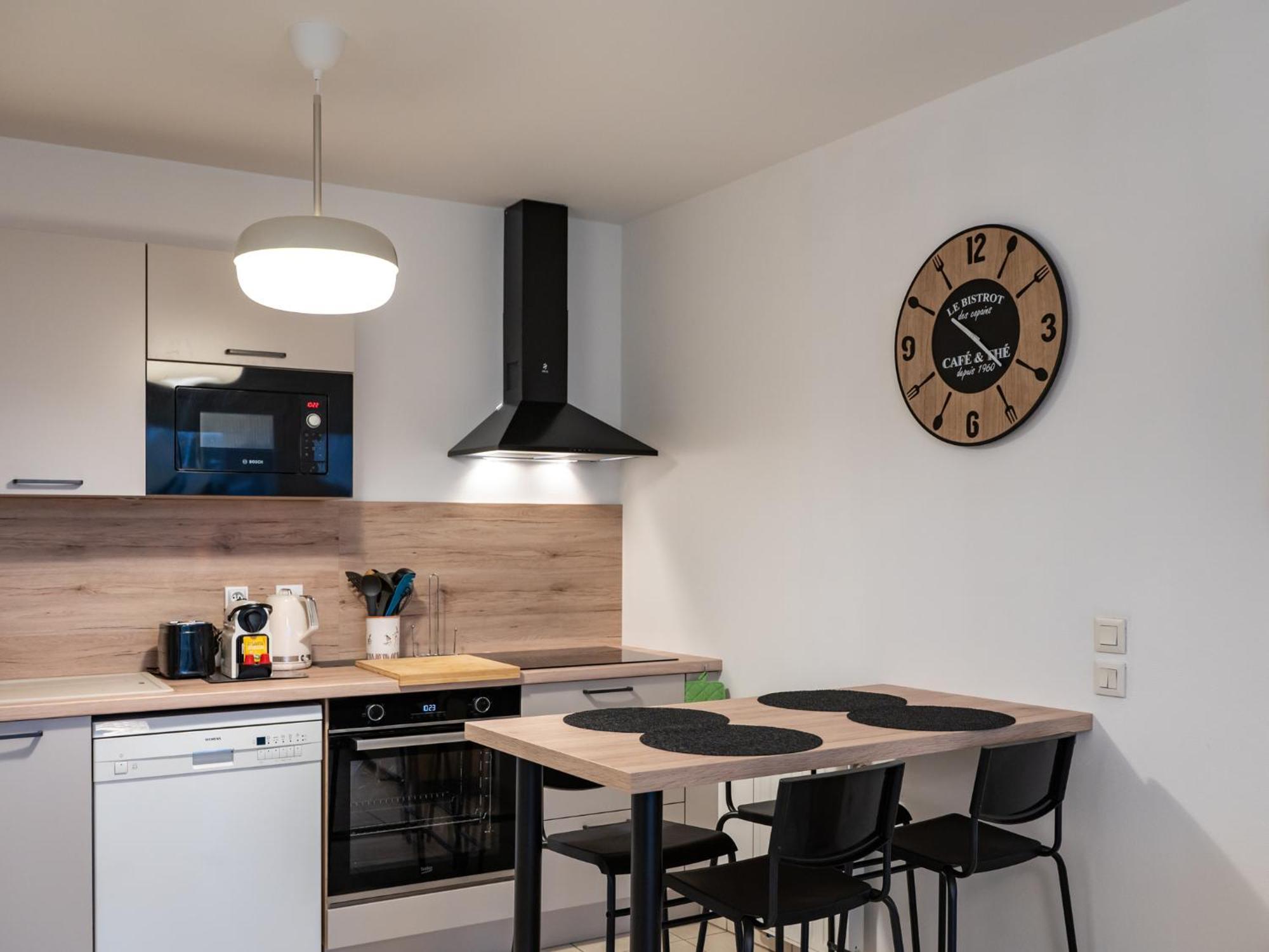 Cosy Corner Avec Garage Et Balcon Proche Part-dieu * Villeurbanne